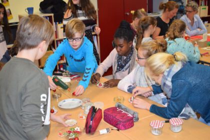 18.26.11 Weihnachtsbasteln Jg.6 05