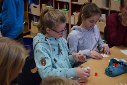 18.26.11 Weihnachtsbasteln Jg.6 06