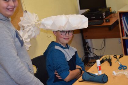 18.26.11 Weihnachtsbasteln Jg.6 08